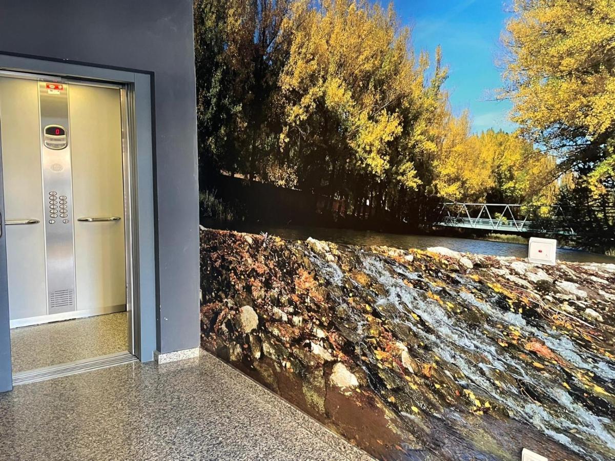 Apartamento Pinares Lägenhet Soria Exteriör bild